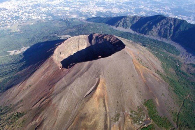 Discovering the Vesuvius - VIP tour / Small group - A half-day that actually feels like a plan