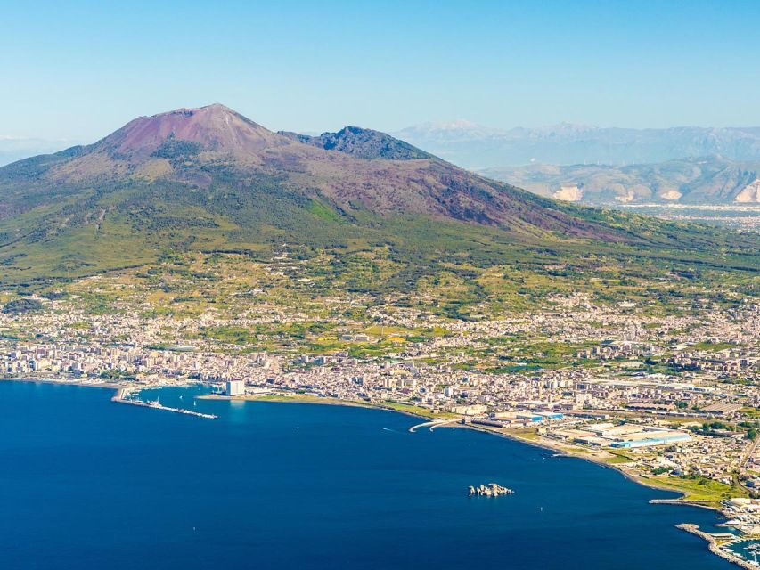 From Naples: Herculaneum, Vesuvius, and Pompeii Trip - Herculaneum free time: the city that still feels close