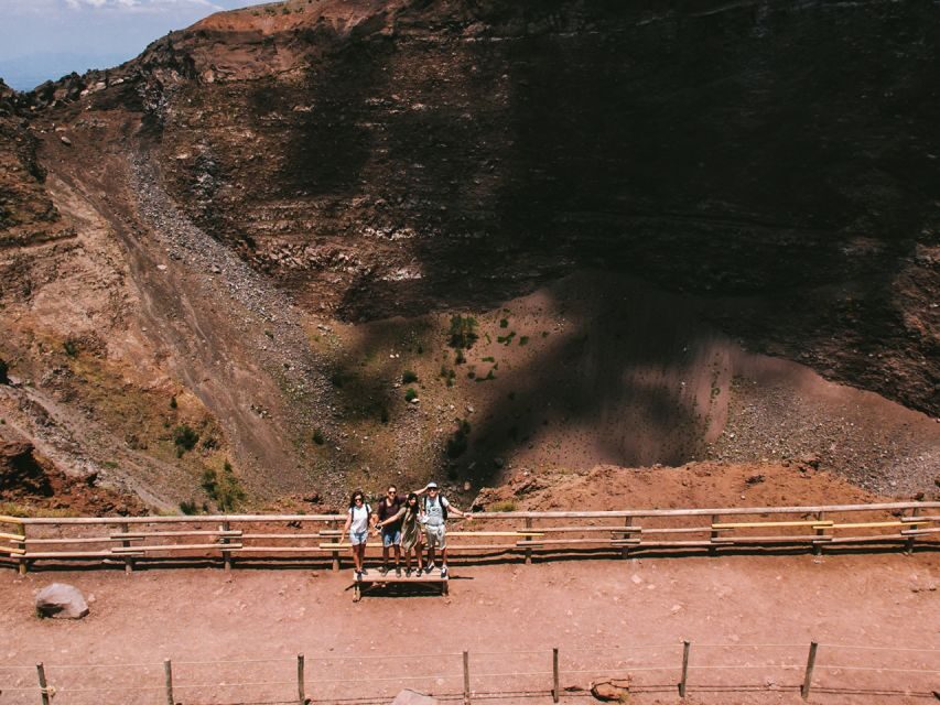 From Pompeii: Bus Transfer to Vesuvius with Park Entry Fee - The 1.5-hour crater visit: views, fumaroles, and photo time