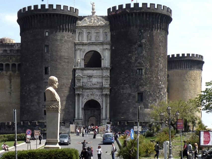From Rome: Pompeii and Naples, Full Day Tour with Lunch - A winery stop with wine tasting, local products, and a real lunch break