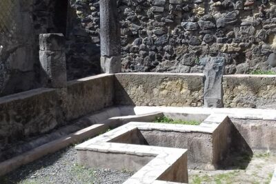 Herculaneum and the Amalfi Coast(Sorrento-Positano) - A private guide + time to ask questions (not just follow)