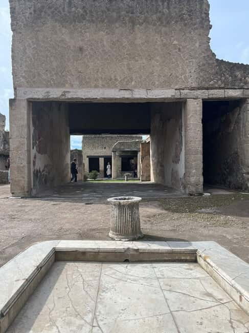 HERCULANEUM AND VESUVIUS: PRESTIGE TOUR FROM NAPLES - Schedule Rhythm: Free Time vs. a Tight Day