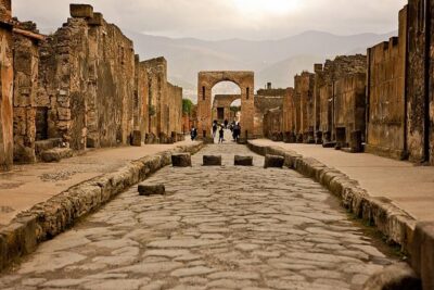 Mt Vesuvius and Pompeii Tour by Bus from Sorrento - Pompeii essentials: a guided 2 hours that keeps you oriented