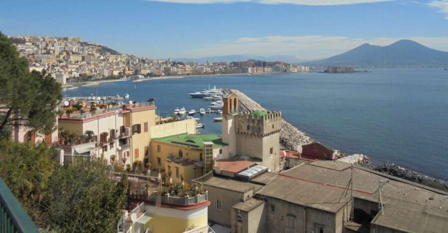 Naples and Pompeii: Half-Day Tour - Naples Walk: Cathedral Stops, Royal Square, and the Anjou New Castle