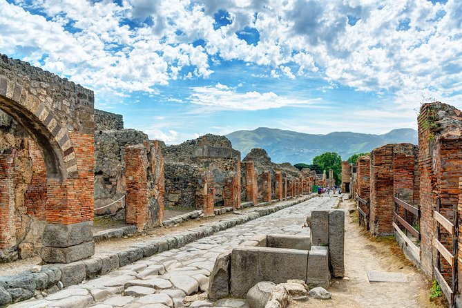 Pompeii and Capri Island Day Trip from Naples - Hydrofoil Naples–Capri: fast crossing, then hill life