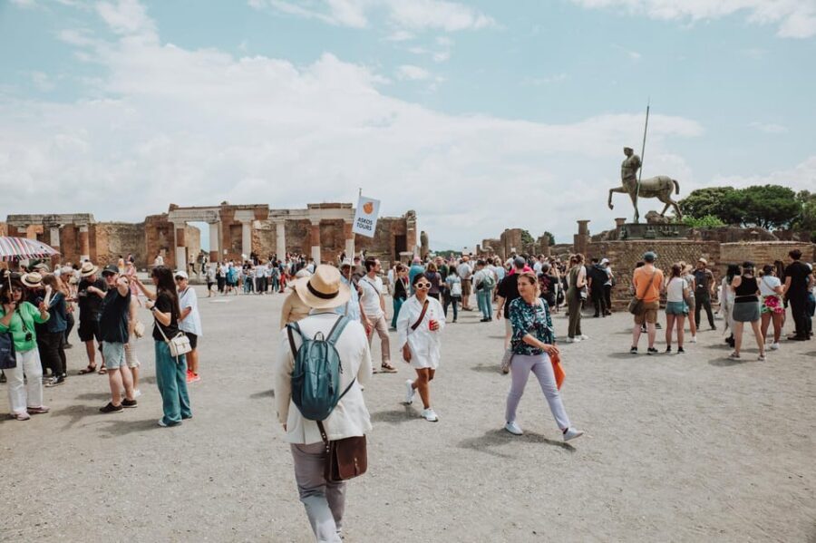 Pompeii and Oplontis: Small Group Tour with an Archaeologist - Oplontis and the Villa of Poppea: Roman luxury with real frescoes