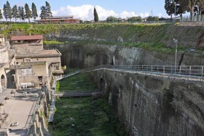 Pompeii, Herculaneum and Vesuvius Private Guided Tour - Pompeii Archaeological Park with a licensed guide
