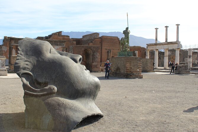 Pompeii ruins and Archaeological Museum private tour from Rome - The human details in Pompeii: lupanariae and what they communicate