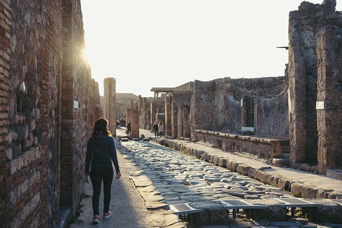 Pompeii: Skip-the-line-Ticket with Guided Tour - Your 2-Hour Pompeii Walk: What the Time Buys You