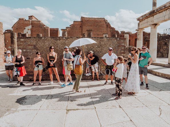 Pompeii Small Group Tour with an Archaeologist - Where the tour starts: Porta Marina Superiore and the Askos Tours meet-up