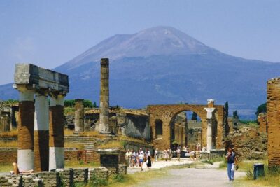 Pompeii with Wine Tasting and Lunch from Naples - Cameos and Corals Workshop Stop: Small Craft, Big Local Flavor