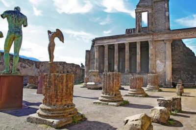 Private Excursion to Pompeii and Amalfi Coast from Naples Cruise Port or Hotel - Your Amalfi Coast Stops: How the Town Choice Really Shapes the Day