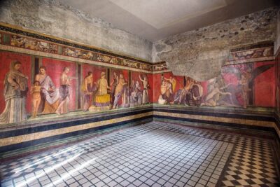 Private Tour of Pompeii, Sorrento and Positano from Naples - Sorrento’s Old Heart: Piazza Tasso, San Francesco Cloister, and Lemon Time