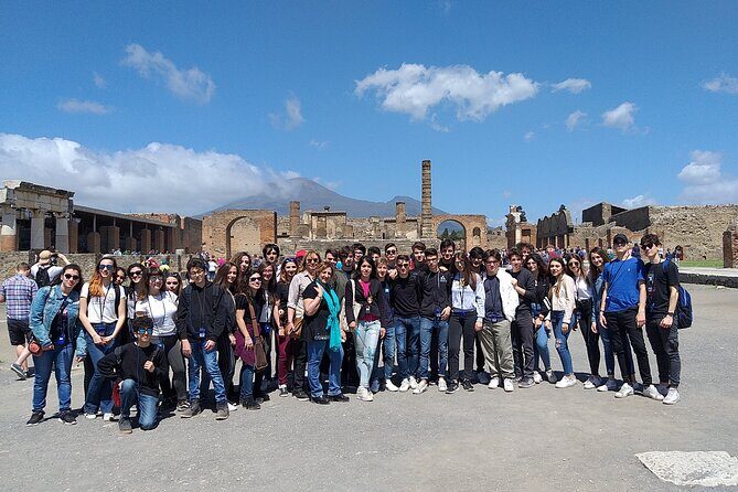 Private tour of the Pompeii excavations - Timing: a good length for first-timers and short schedules