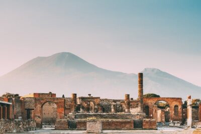 Skip the Line: Pompeii Express Small Group Guided Tour - On the coach ride: Roman life before Vesuvius
