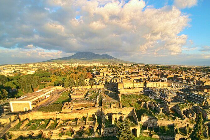 Visit Pompeii from Rome – Private Tour with Driver, Guide & Entry - Getting into Pompeii faster with the licensed-guide setup
