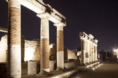 Visit the Pompeii ruins from Salerno with Pizza Lunch - Entering Pompeii Archaeological Park: your 2-hour guided highlight route